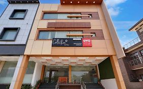 Collection O By Oyo Zirakpur Bus Terminal